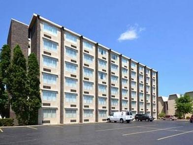 Quality & Conference Center 3* Franklin